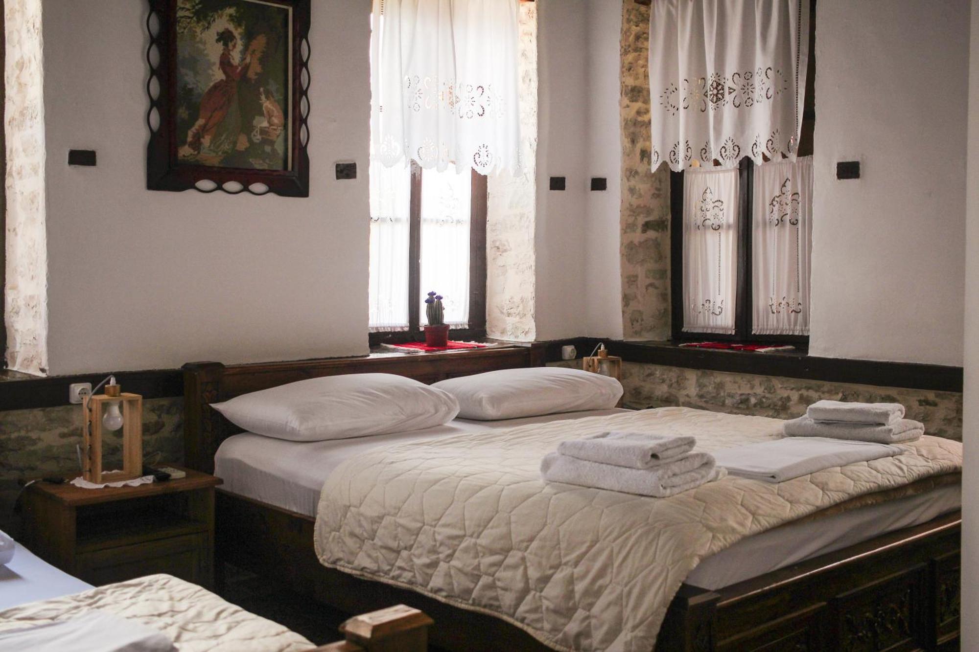 Silver Hill Guesthouse Gjirokastër Dış mekan fotoğraf