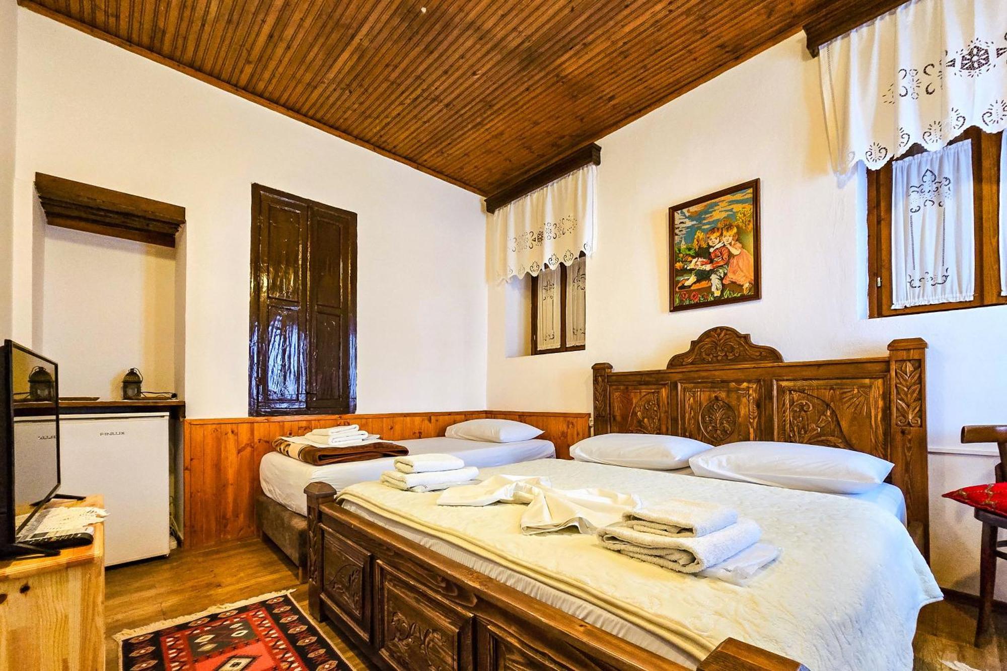 Silver Hill Guesthouse Gjirokastër Dış mekan fotoğraf
